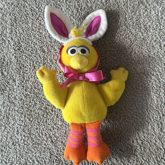 Fisher Price Sesame Street Big Bird with Bunny Hat! - Picture 1 of 5